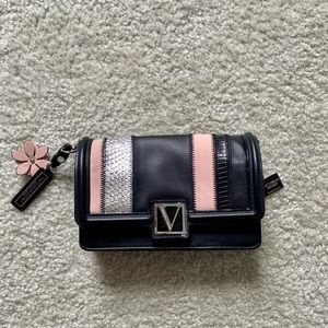 Victoria’s Secret Chain Strap Crossbody Purse